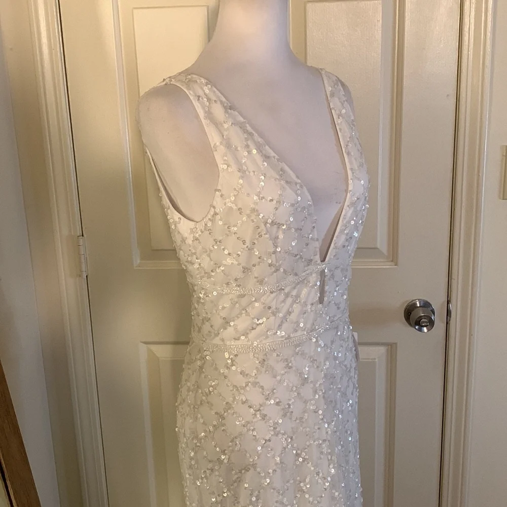 Mac Duggal White Beaded V-Neck Maxi Dress - Picture 5 of 14